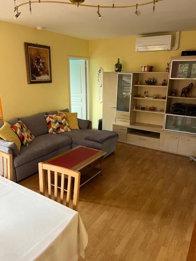 Logement Vic-Fezensac Zewnętrze zdjęcie