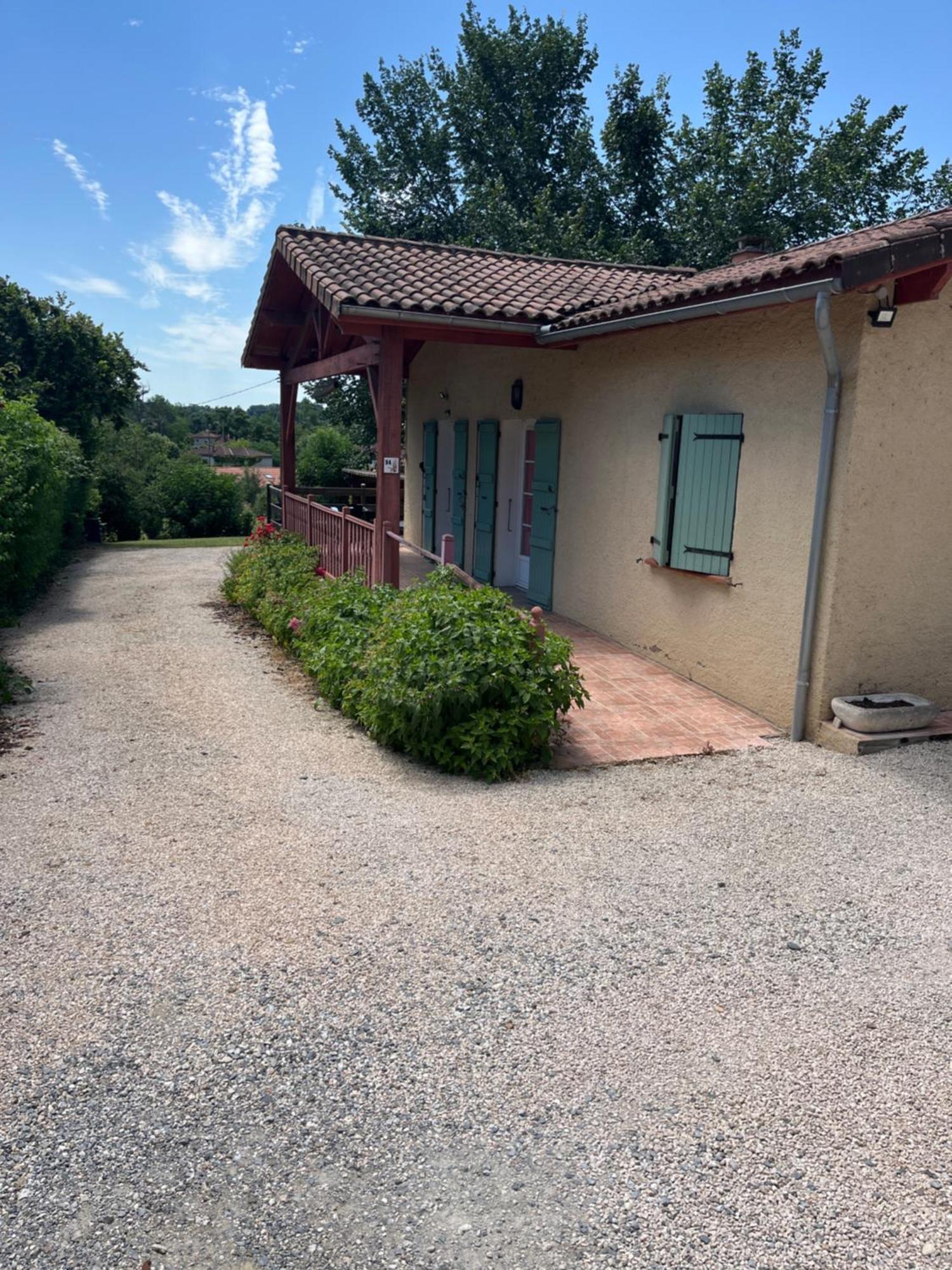 Logement Vic-Fezensac Zewnętrze zdjęcie